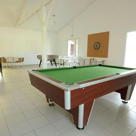 Semi Detached Bungalow With Microwave In The Great Vend E * Chantonnay